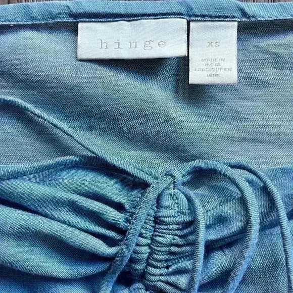 Hinge Chambray Off Shoulder Top Blouse Size XS Boxy Lightweight Blue Flare - Picture 3 of 7